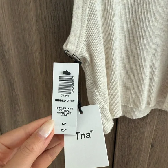 ARITZIA TNA RIBBED CROPPED TANK SMALL - Picture 3 of 4